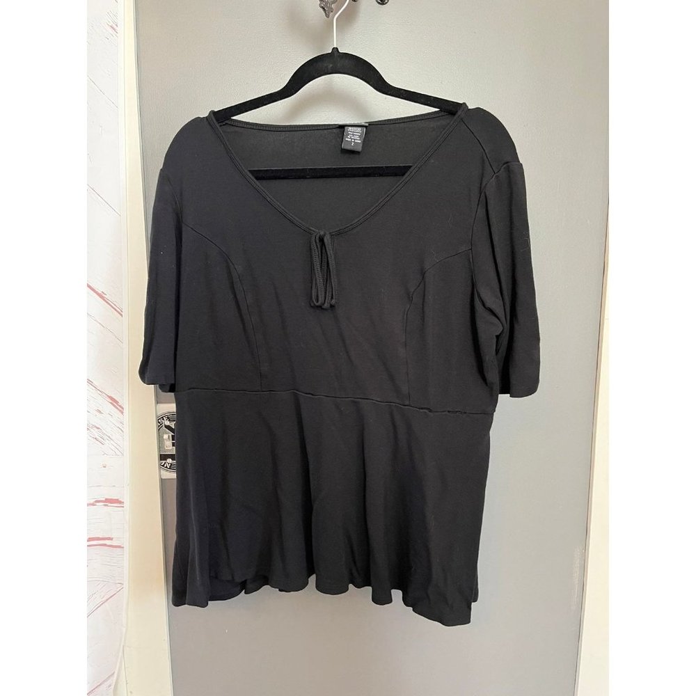 Torrid size 2 Black Fit and flare top blouse